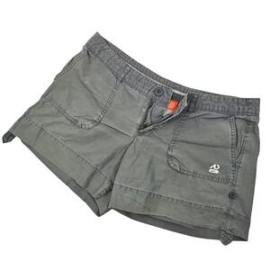 Nike‎ The Athletic Dept Women's Size 12 Quick Dry Cuffed Shorts Gray 413424-021